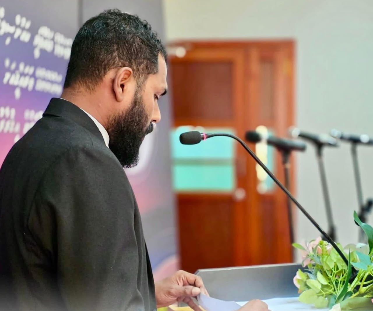 މުލަކަތޮޅު މަޑުއްވަރި ކައުންސިލްގެ 05 ވަނަ ދަޢުރުގެ ކައުންސިލް މެމްބަރުން ހުވާކުރުމާއި، ކައުންސިލްގެ އ.ތ.މ ކޮމިޓީގެ މެމްބަރުން އިޤުރާރުގައި ސޮއިކުރުމުގެ ދަރުބާރު
