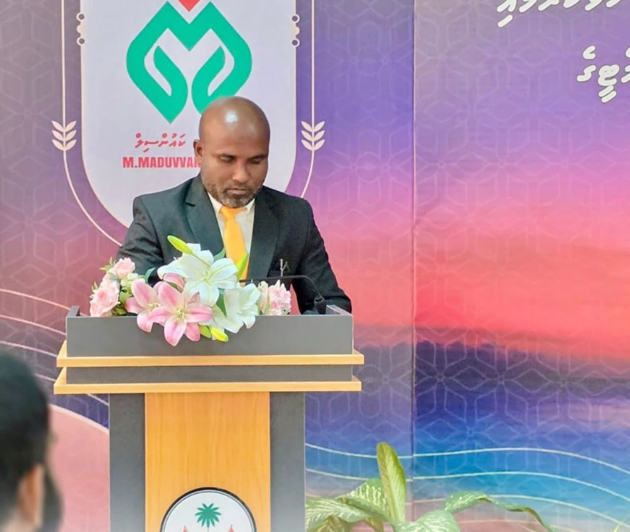 މުލަކަތޮޅު މަޑުއްވަރި ކައުންސިލްގެ 05 ވަނަ ދަޢުރުގެ ކައުންސިލް މެމްބަރުން ހުވާކުރުމާއި، ކައުންސިލްގެ އ.ތ.މ ކޮމިޓީގެ މެމްބަރުން އިޤުރާރުގައި ސޮއިކުރުމުގެ ދަރުބާރު