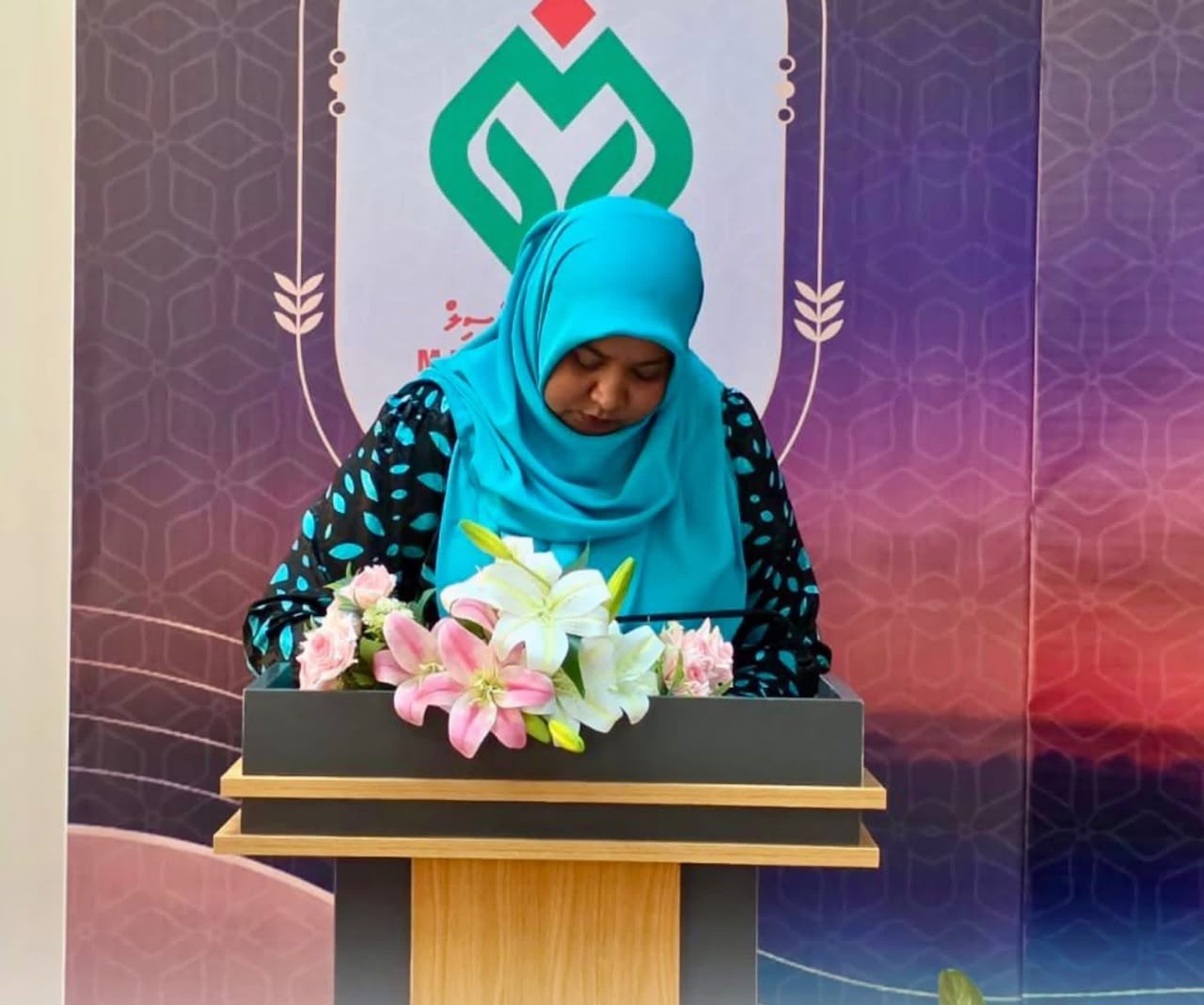 މުލަކަތޮޅު މަޑުއްވަރި ކައުންސިލްގެ 05 ވަނަ ދަޢުރުގެ ކައުންސިލް މެމްބަރުން ހުވާކުރުމާއި، ކައުންސިލްގެ އ.ތ.މ ކޮމިޓީގެ މެމްބަރުން އިޤުރާރުގައި ސޮއިކުރުމުގެ ދަރުބާރު
